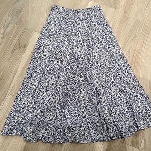NWOT Banana Republic printed skirt